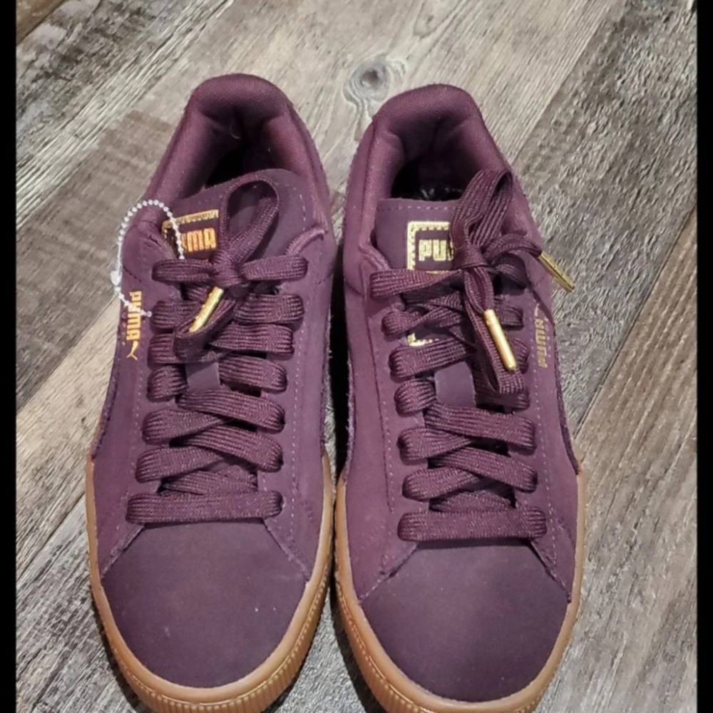 Puma tennis shoes
